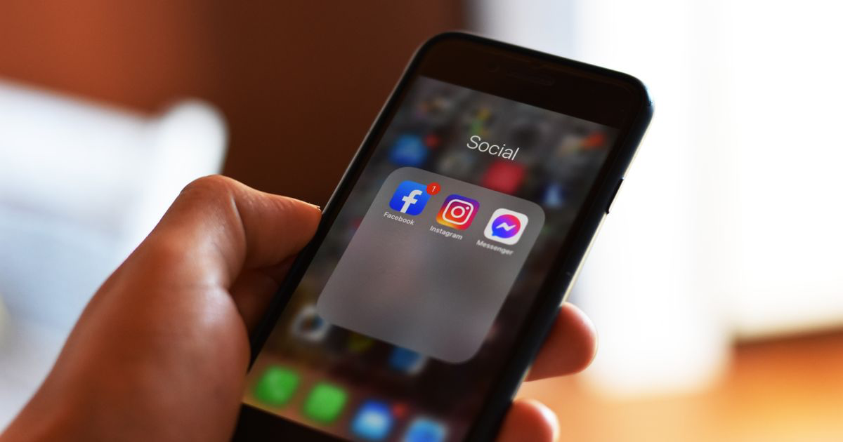 How to Crop Nail Photos for Instagram