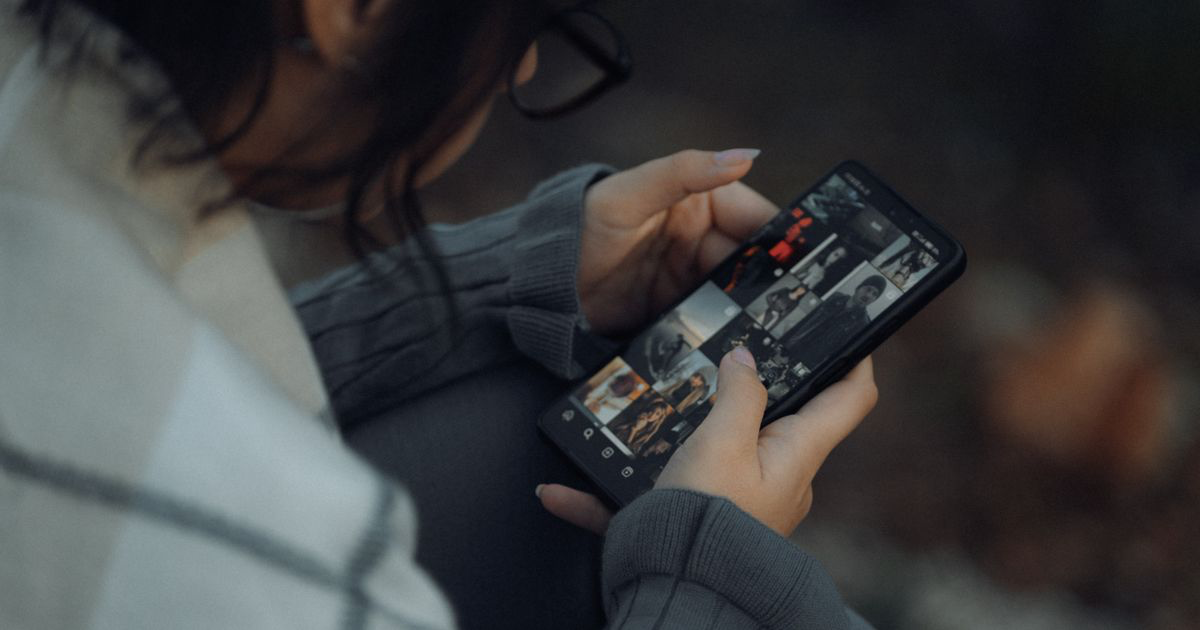 How to Edit Nail Photos a Client Sent You