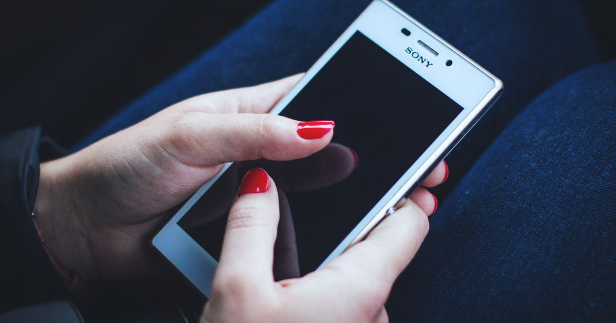 How to Edit Nail Photos on Your Phone