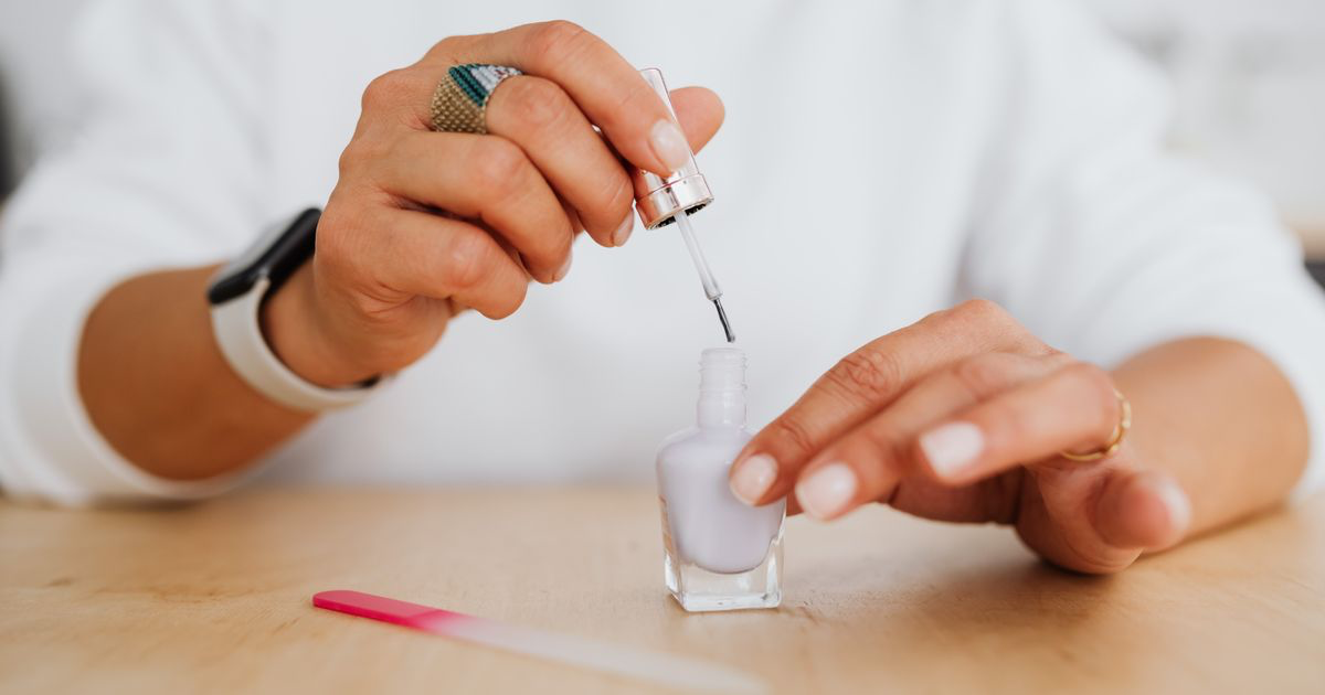 How to Edit Nude and Neutral Nail Photos