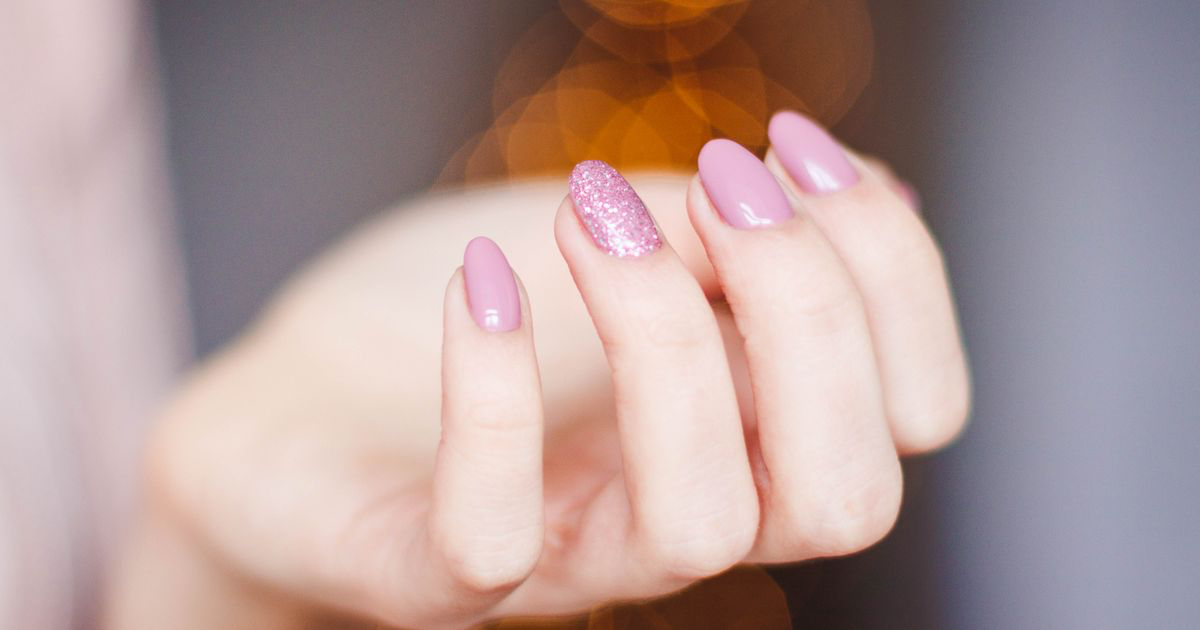 How to Photograph Ombré Nails