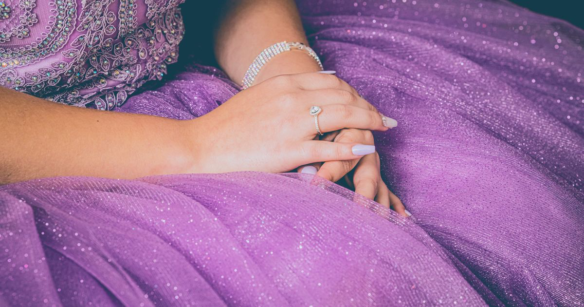How to Photograph Velvet Nails