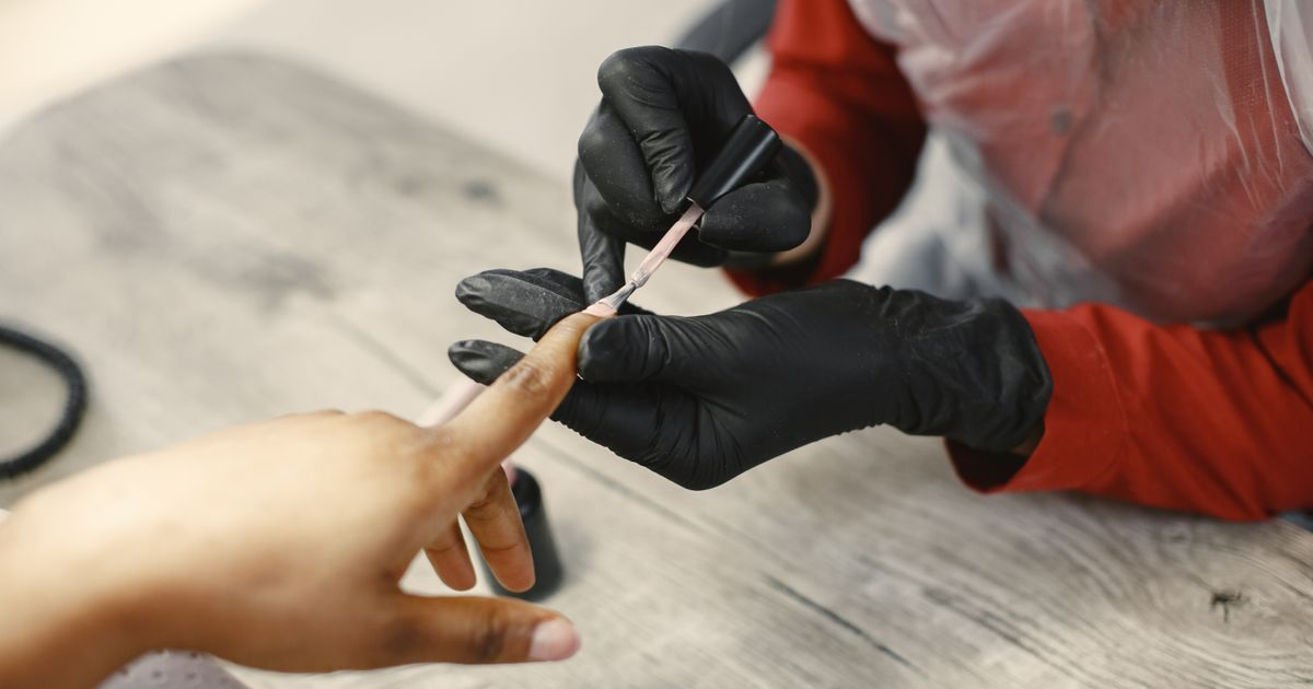 Instagram for Nail Techs: How to Grow a Local Following